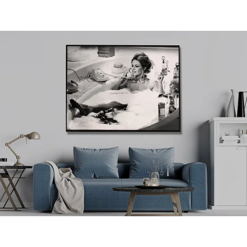 Wall Art Brigitte Bardot in the Bath Poster 30x40CM Black