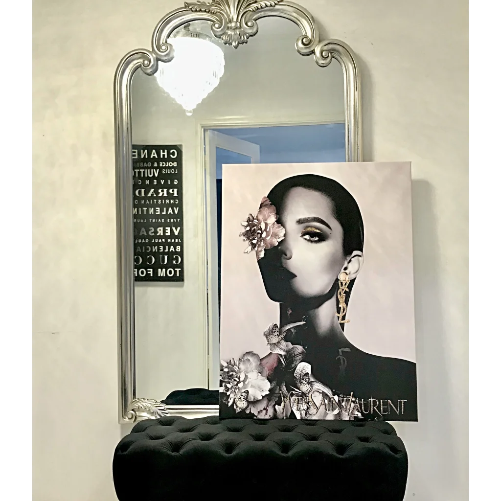 White Framed Artwork Saint Fashion - 90cm x 60cm - Home &