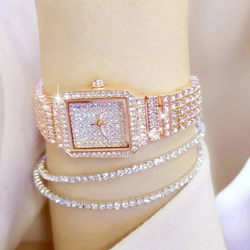 Women Diamond Chain Watch - Elegant and Timeless - Gold