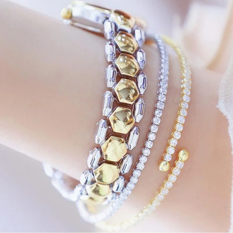 Women Diamond Chain Watch - Elegant Jewelry - Gold